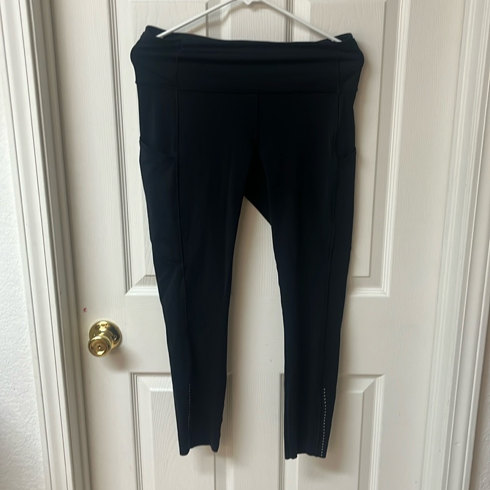 Black Lululemon leggings LIKE NEW